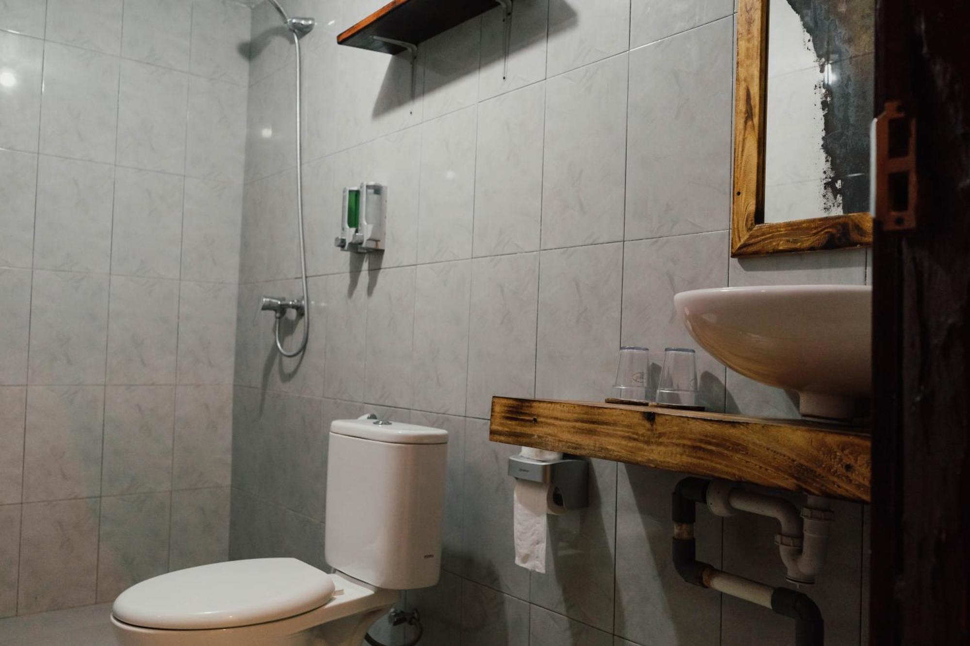 Temeling Jungle Inn Batumadeg المظهر الخارجي الصورة